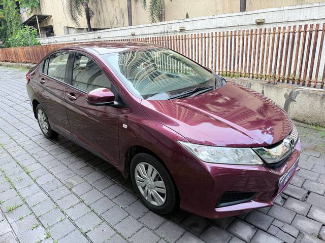 https://images10.gaadi.com/usedcar_image/4597024/original/180fcc9958ded460986c3ee66ec60569.jpg?imwidth=6400