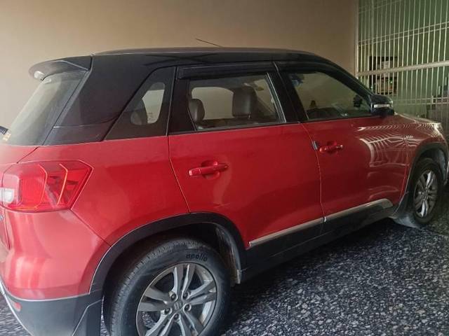https://images10.gaadi.com/usedcar_image/4597034/original/processed_1925f700-c7ec-4a8d-87df-b9b392dc96dc.jpg?imwidth=6400