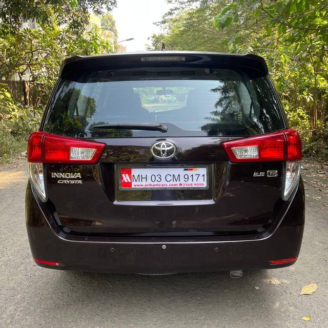 https://images10.gaadi.com/usedcar_image/4597091/original/processed_b87f76ee2799543ee6aebf4b558ed121.jpg?imwidth=6402