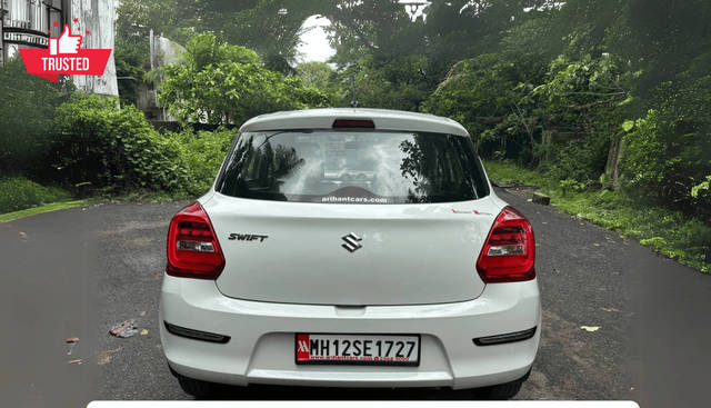 https://images10.gaadi.com/usedcar_image/4597104/original/processed_df463fce24c6095a72866c7a32fb4027.png?imwidth=6402