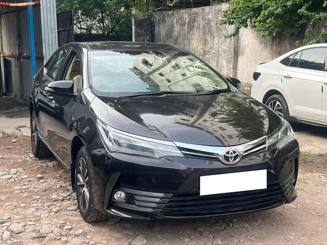 https://images10.gaadi.com/usedcar_image/4597111/original/processed_4c9d422cc5fb08b8a4f1b8069c87ec24.jpg?imwidth=6400