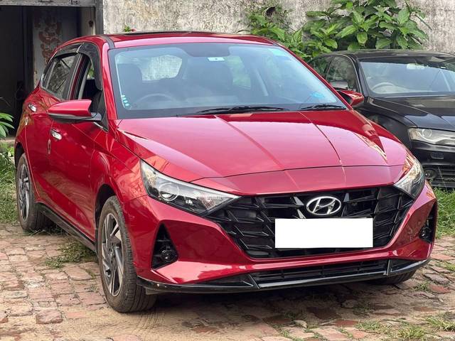 https://images10.gaadi.com/usedcar_image/4597138/original/processed_cafdd084145cc2f1d345a641ef118a4e.jpg?imwidth=6400