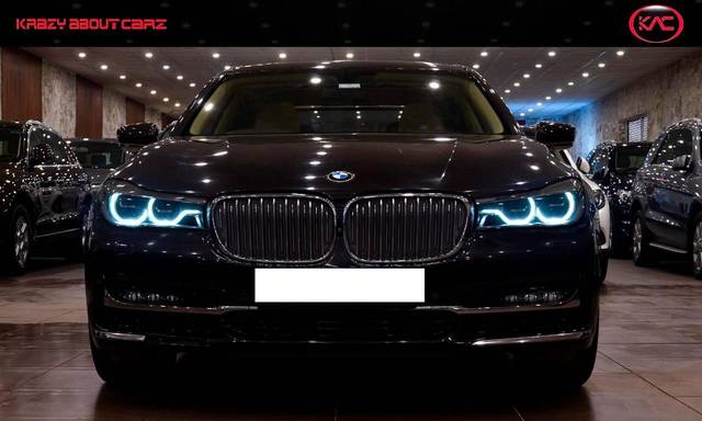 https://images10.gaadi.com/usedcar_image/4597141/original/processed_ec5da4021df1984b0b01b500fd1ba3a4.jpg?imwidth=6402