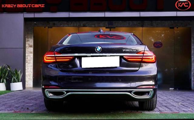 https://images10.gaadi.com/usedcar_image/4597149/original/processed_b3a519e9409a214002543691abba1667.jpg?imwidth=6402