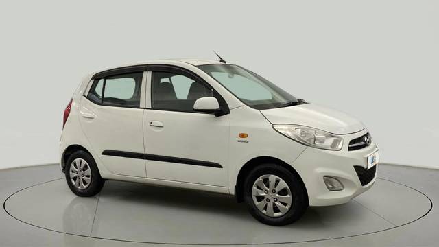 https://images10.gaadi.com/usedcar_image/4597154/original/4bee721b5c8be05c1774795124fe3e11.jpg?imwidth=6400