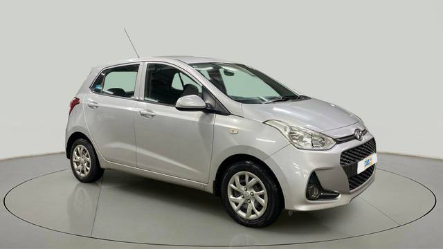 https://images10.gaadi.com/usedcar_image/4597161/original/123acf84472105843f45f5627f0fbce4.jpg?imwidth=6400