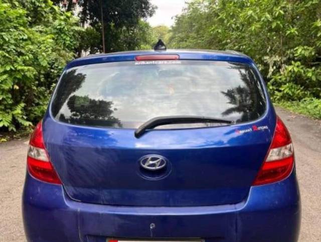 https://images10.gaadi.com/usedcar_image/4597167/original/processed_939246b837f9cd8aa3e5a516994928da.jpeg?imwidth=6401