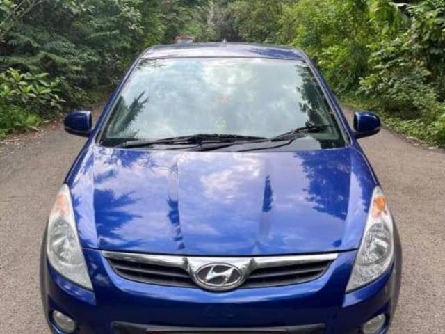 https://images10.gaadi.com/usedcar_image/4597167/original/processed_ba04059feda2fa11923350a2551a6985.jpeg?imwidth=6400