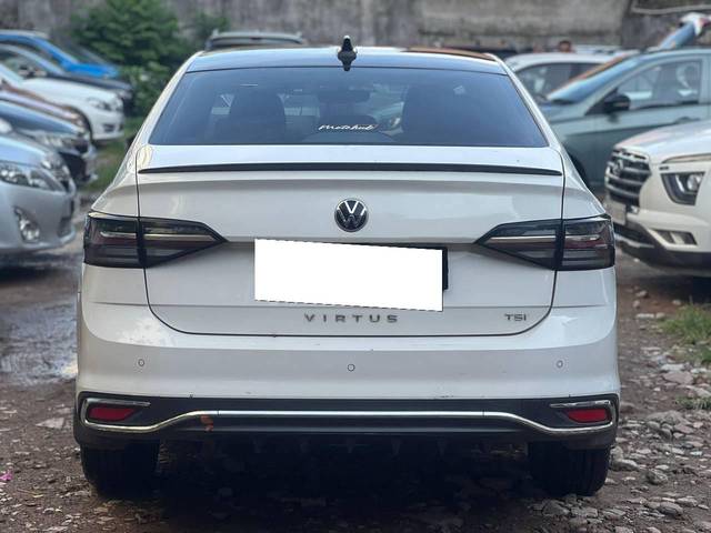 https://images10.gaadi.com/usedcar_image/4597173/original/processed_1230acd4fe4694da637c1302c7177426.jpg?imwidth=6401
