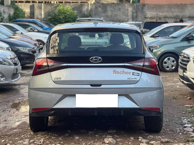 https://images10.gaadi.com/usedcar_image/4597176/original/processed_ff9b54e7fe979bc05dd4b5714690c6a4.jpg?imwidth=6401