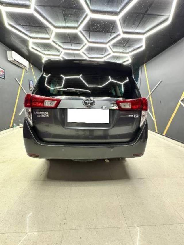https://images10.gaadi.com/usedcar_image/4597179/original/processed_980a5598-f307-4431-af9c-ff7ce080e5f0.jpg?imwidth=6402