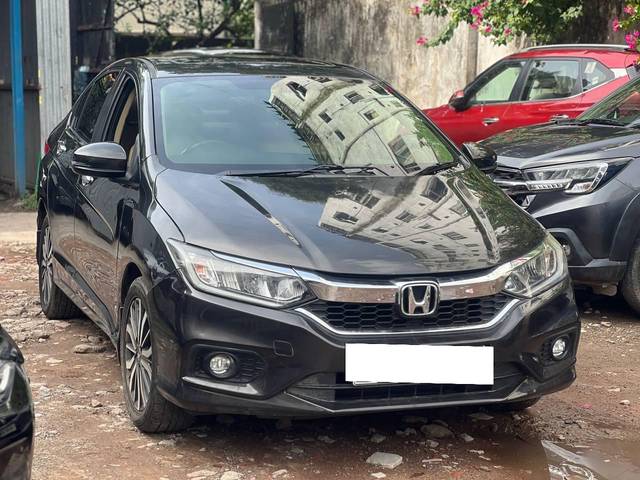 https://images10.gaadi.com/usedcar_image/4597232/original/processed_91a8263e499055c0cefc5628f116752d.jpg?imwidth=6400