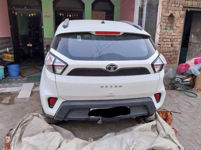 https://images10.gaadi.com/usedcar_image/4597233/original/processed_56be819d-9d6d-4a26-8104-5d70840431cb.jpg?imwidth=6401