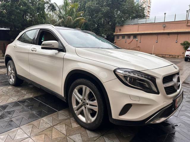 https://images10.gaadi.com/usedcar_image/4597238/original/172deccead1edea151bfd9c9eb5ead94.jpg?imwidth=6400