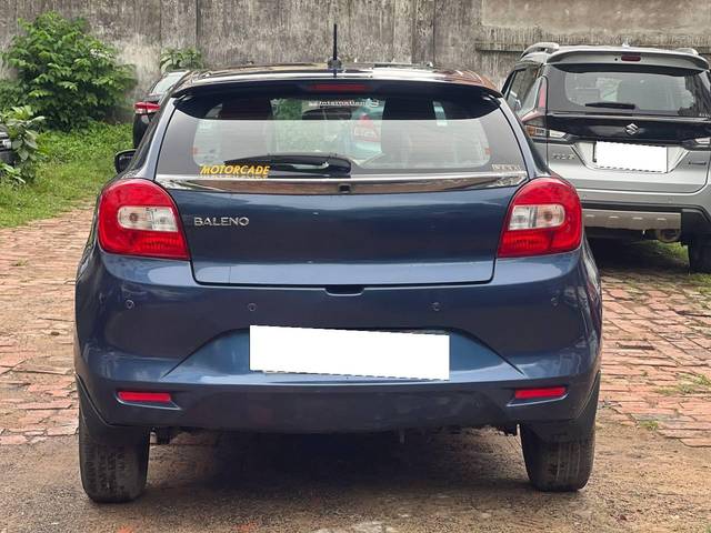 https://images10.gaadi.com/usedcar_image/4597240/original/processed_d0e6ce720cfc0dc905c7fa8e4478b41f.jpg?imwidth=6402