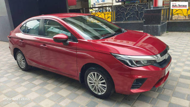 https://images10.gaadi.com/usedcar_image/4597247/original/1df2a60d0d3ab6011851a3a5284e593c.jpg?imwidth=6400