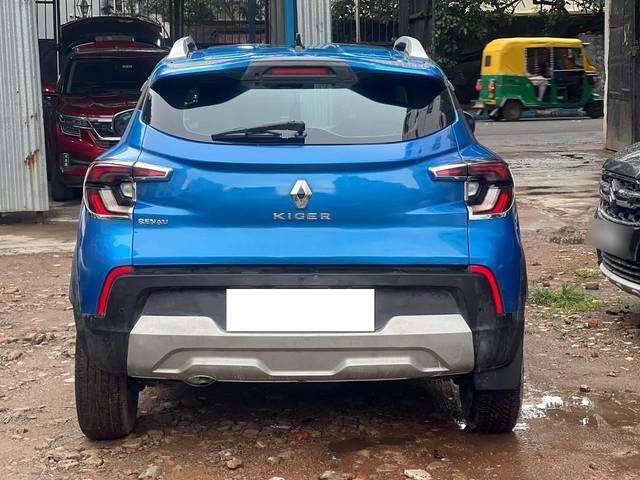 https://images10.gaadi.com/usedcar_image/4597248/original/processed_09c13106b6c4a2ef5da5ace1a2e4bc17.jpg?imwidth=6401