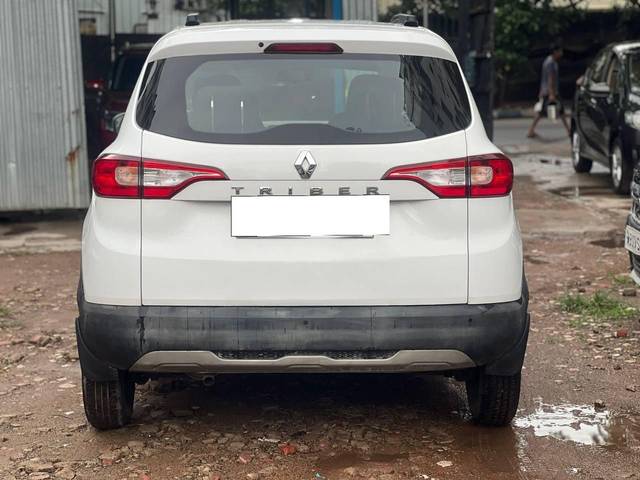 https://images10.gaadi.com/usedcar_image/4597253/original/processed_f428c6ff4da965ceff331f7871edb006.jpg?imwidth=6401