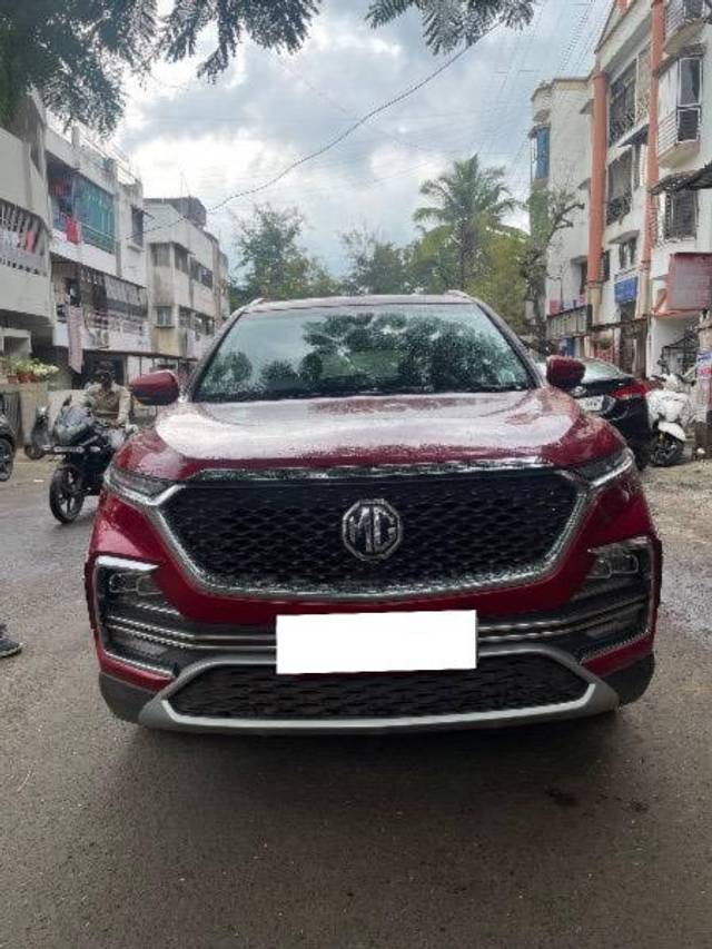 https://images10.gaadi.com/usedcar_image/4597260/original/processed_a729cbe9-c8d6-4987-bd25-f3999afb4b7a.jpeg?imwidth=6400