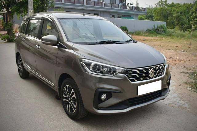 https://images10.gaadi.com/usedcar_image/4597263/original/processed_fe7eab38733f62cf0bbbf655d0969c43.jpg?imwidth=6400