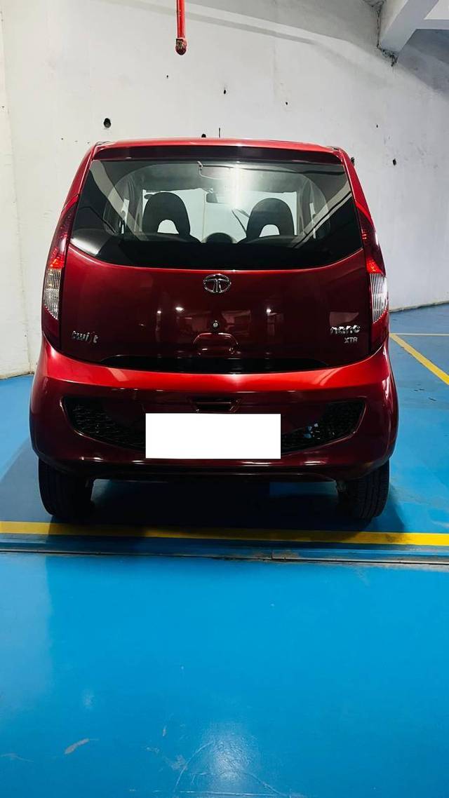 https://images10.gaadi.com/usedcar_image/4597288/original/processed_6b1fa0e3fe9a398e1c5801bf72b7cca8.jpg?imwidth=6401