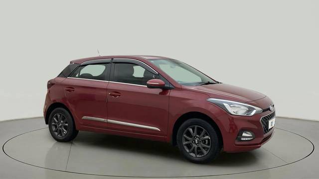 https://images10.gaadi.com/usedcar_image/4597296/original/3597d4023c568811ef8bd6986755ecba.jpg?imwidth=6400