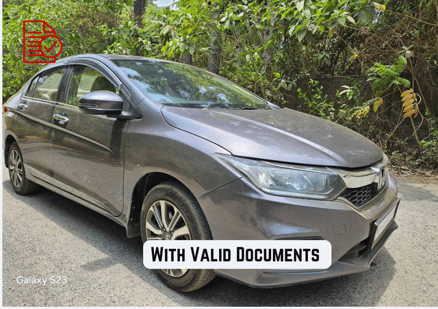 https://images10.gaadi.com/usedcar_image/4597297/original/processed_ebbd1fd977a3159ea85b7ab2eea81cdf.png?imwidth=6400