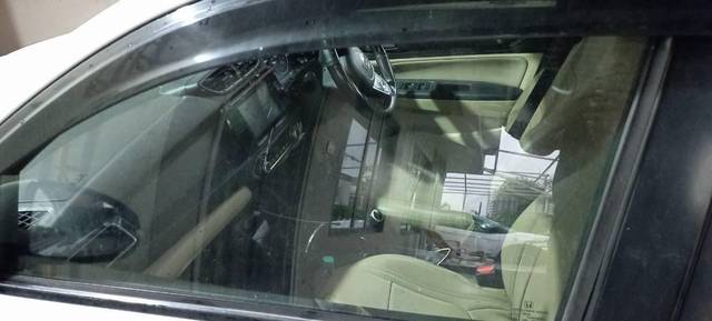 https://images10.gaadi.com/usedcar_image/4597312/original/processed_e4c69073-5273-4037-9d3d-5cba565dc6b0.jpg?imwidth=6402