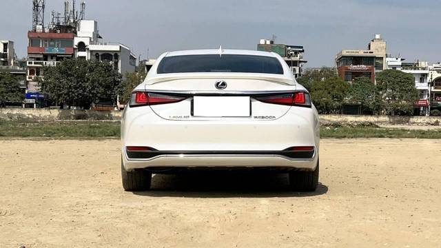 https://images10.gaadi.com/usedcar_image/4597321/original/processed_647cd3b3fdccb8cd49eeb1a74406c2ef.jpg?imwidth=6402