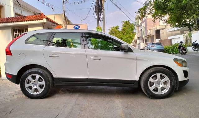 https://images10.gaadi.com/usedcar_image/4597324/original/processed_9e3d9ceaf972344d9b218d84adfd6868.jpeg?imwidth=6401
