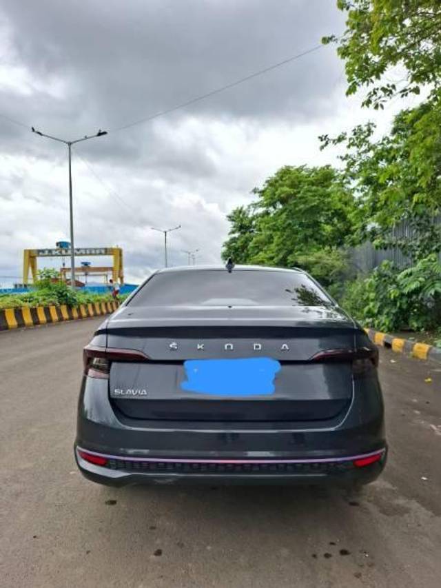 https://images10.gaadi.com/usedcar_image/4597326/original/processed_98e3533c-749d-4822-8ced-be166587eaec.jpg?imwidth=6402