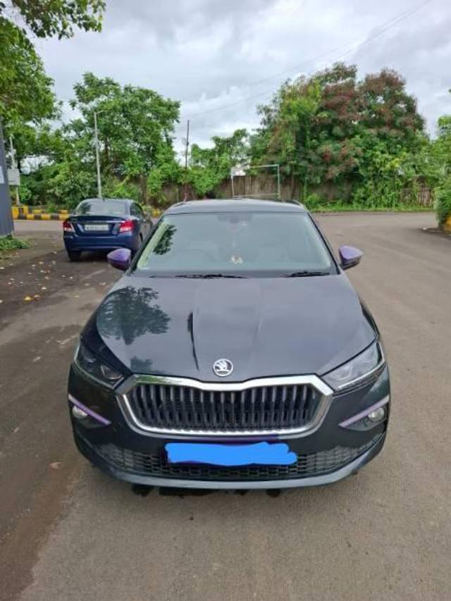 https://images10.gaadi.com/usedcar_image/4597326/original/processed_b36b26f8-48d7-43ea-8106-a1b727f818ac.jpg?imwidth=6400