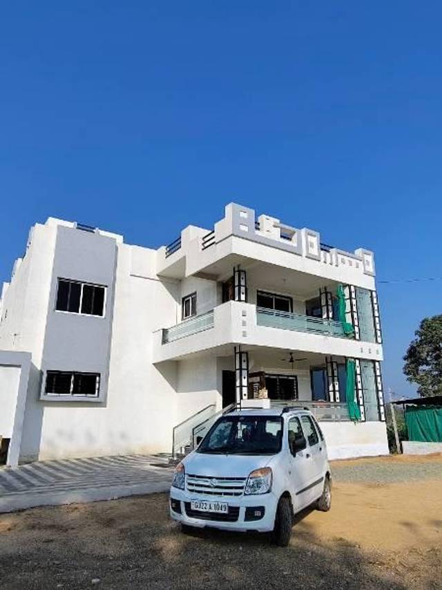 https://images10.gaadi.com/usedcar_image/4597331/original/processed_483c5770-1c27-4b72-be1f-a88cc9da28d3.jpg?imwidth=6400