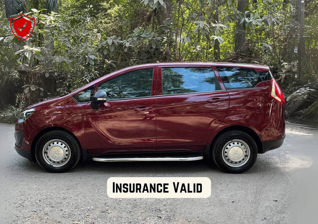 https://images10.gaadi.com/usedcar_image/4597390/original/processed_05f2c4abd036174697829ee4b52a251e.png?imwidth=6402
