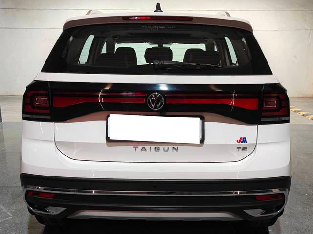 https://images10.gaadi.com/usedcar_image/4597396/original/processed_9304bcfbeb4fab875f33e0042b766043.jpg?imwidth=6402