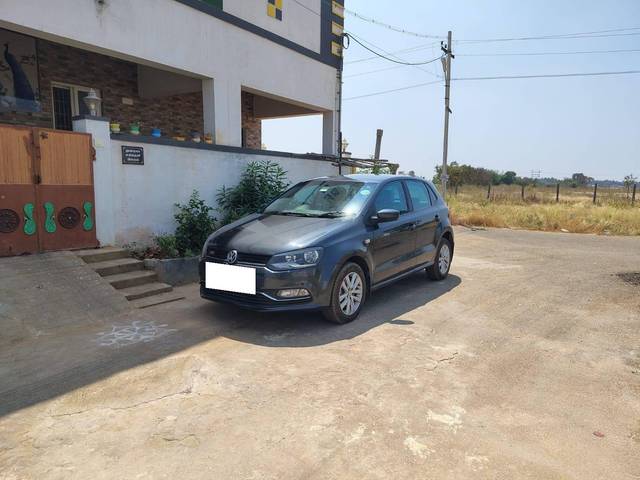 https://images10.gaadi.com/usedcar_image/4597406/original/processed_a40d03914d5ea95eda23f9b5288d5c58.jpg?imwidth=6400