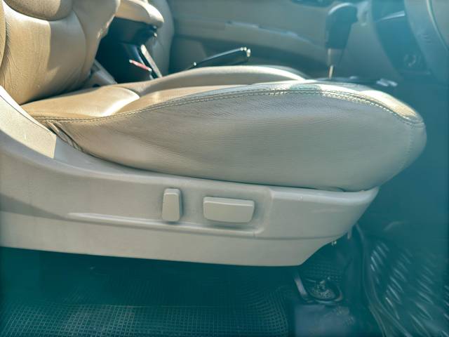 https://images10.gaadi.com/usedcar_image/4597407/original/09e2f514e4ce6f707ee74fd89ab92487.jpg?imwidth=6401