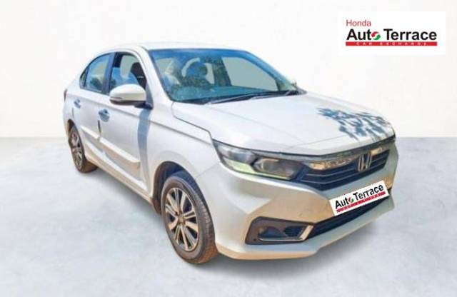 https://images10.gaadi.com/usedcar_image/4597408/original/d5fd6b7bfaaf202fe941ec4eac02d837.jpg?imwidth=6400