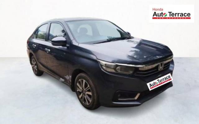 https://images10.gaadi.com/usedcar_image/4597429/original/2eee41a703da9d98b9aa8756809dbd73.jpg?imwidth=6400