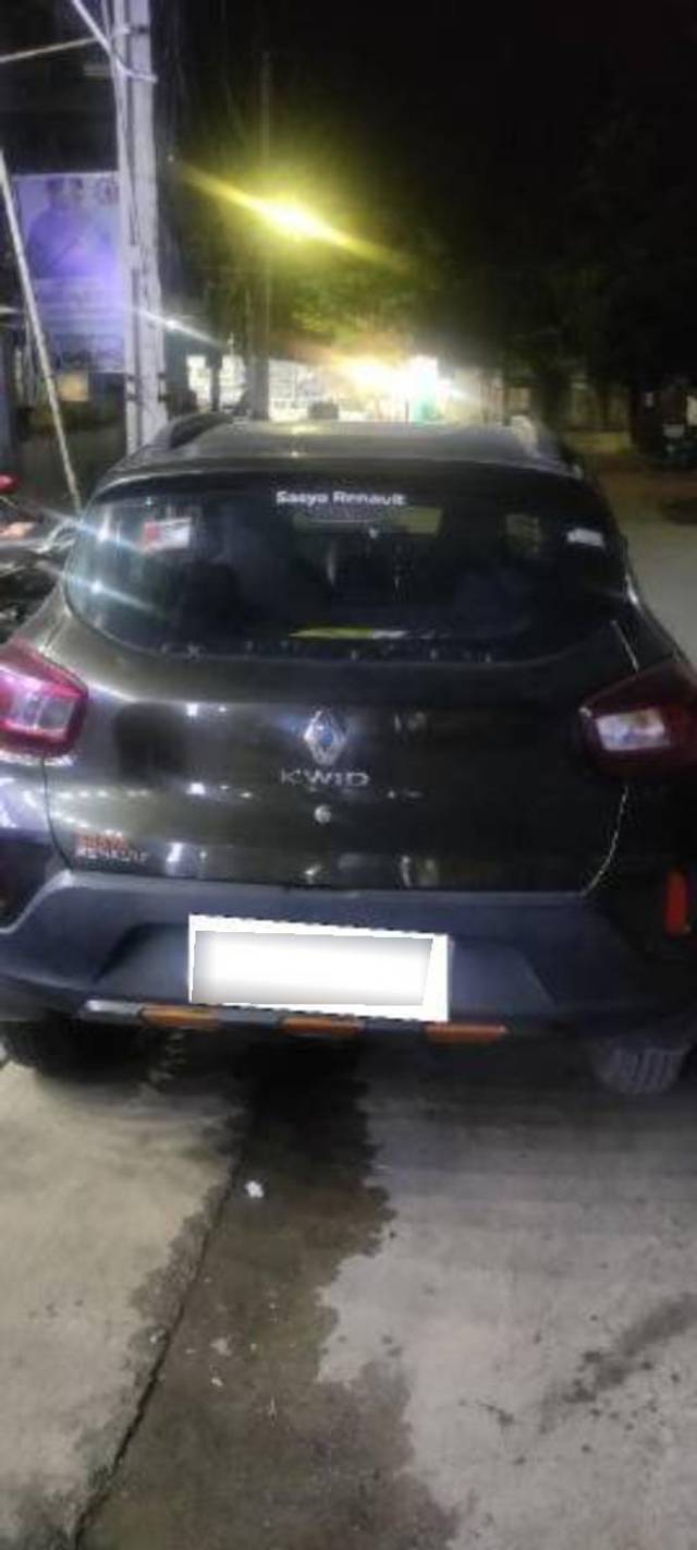 https://images10.gaadi.com/usedcar_image/4597434/original/processed_processed_a758c276-74ef-49fc-b1ba-f2549314dda8.jpg?imwidth=6400