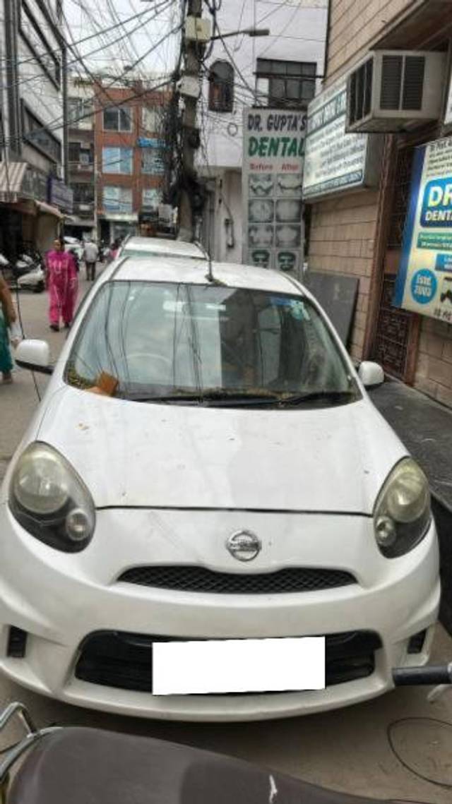 https://images10.gaadi.com/usedcar_image/4597436/original/processed_28b1e8cb-d48f-4880-8b96-97c4433b132f.jpg?imwidth=6400