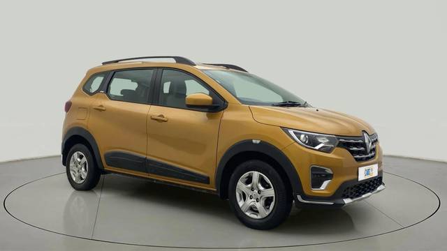 https://images10.gaadi.com/usedcar_image/4597444/original/f8497536519c4e98a910df919b3fd2ee.jpg?imwidth=6400