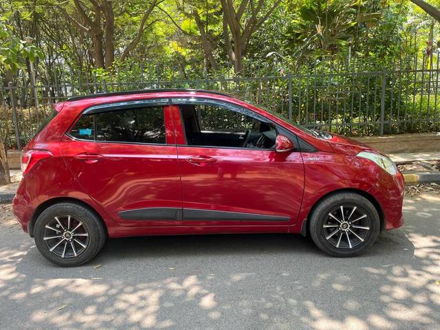 https://images10.gaadi.com/usedcar_image/4597446/original/processed_bfe67084bb7427a34b3bf04330d65033.jpg?imwidth=6401