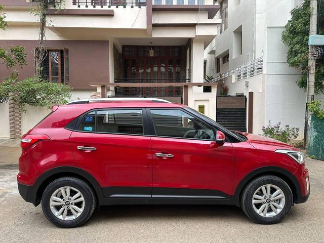 https://images10.gaadi.com/usedcar_image/4597454/original/processed_a90a91a0-e29e-4bc9-b9ab-0827a77a7b88.jpg?imwidth=6400
