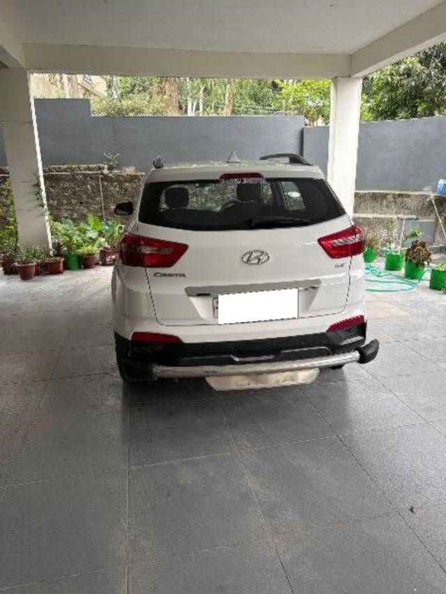 https://images10.gaadi.com/usedcar_image/4597462/original/processed_552f2de4-117e-4c0c-82d4-2d5d6ceaa835.jpg?imwidth=6401