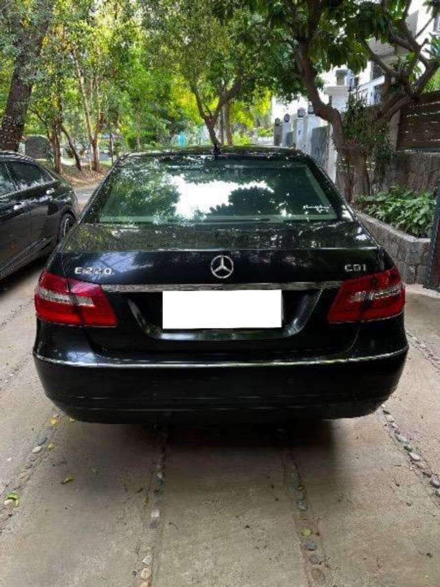 https://images10.gaadi.com/usedcar_image/4597467/original/processed_a41ca870-a4c4-473f-bec4-916b169dffa9.jpeg?imwidth=6402