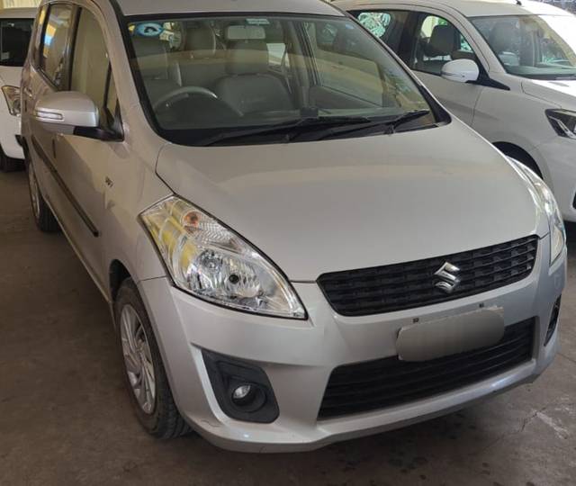 https://images10.gaadi.com/usedcar_image/4597474/original/9fd3b45ce17a217b62ddb088de70c56b.jpg?imwidth=6400