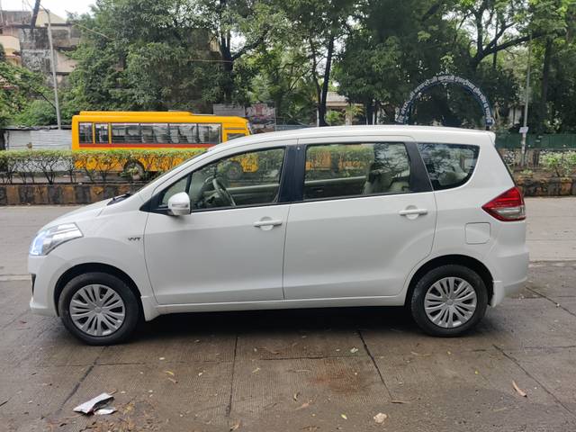 https://images10.gaadi.com/usedcar_image/4597477/original/98c440b8938109cbb8f1592bfc74c77f.jpg?imwidth=6401