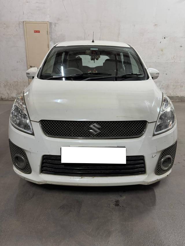 https://images10.gaadi.com/usedcar_image/4597477/original/processed_be98938d6d678e4a33104a67c8b49e87.jpg?imwidth=6400