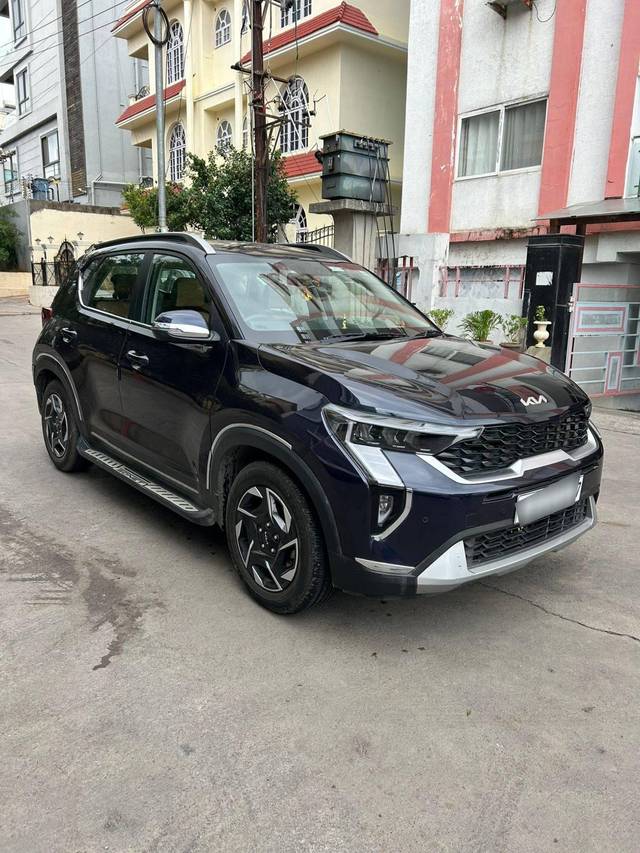 https://images10.gaadi.com/usedcar_image/4597481/original/processed_61823985d60e2a06dbd2be5664f184f0.jpg?imwidth=6400